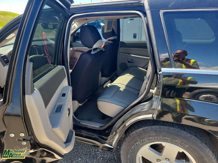 2008-jeep-grand-cherokee-image-25