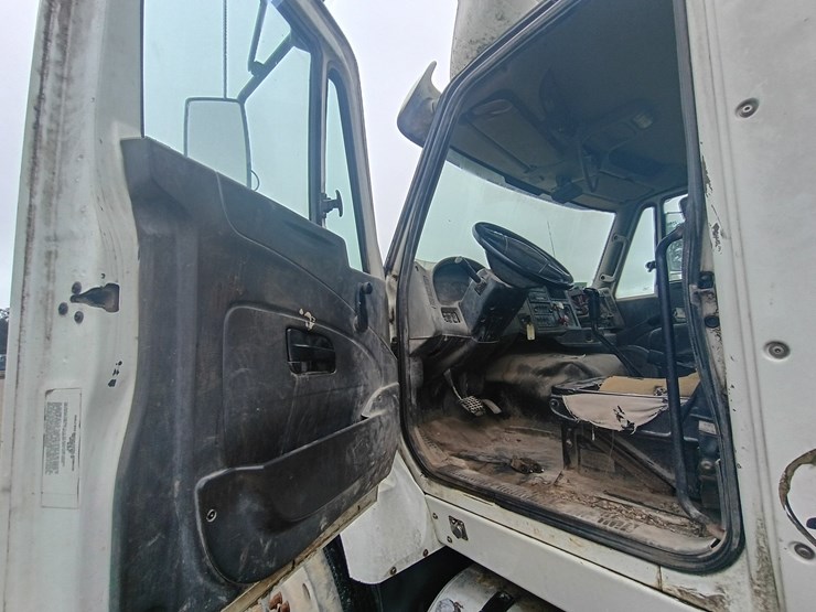2011-international-workstar-7600-image-27