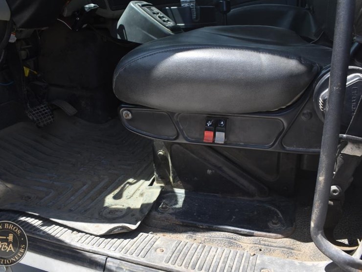 2012-international-durastar-4400-image-50
