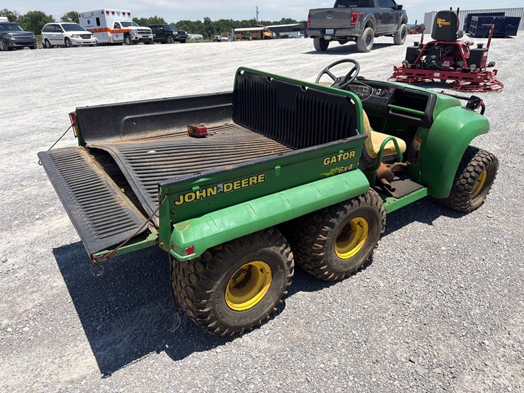john-deere-gator-image-3