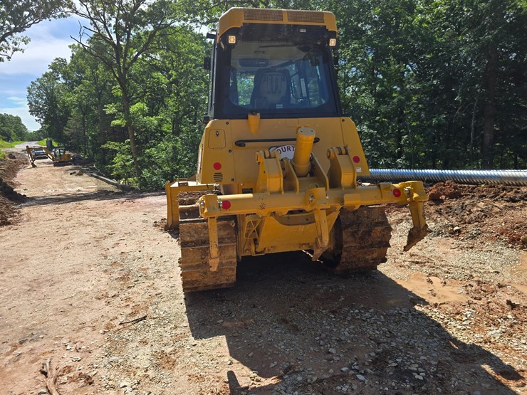 caterpillar-d4-image-11