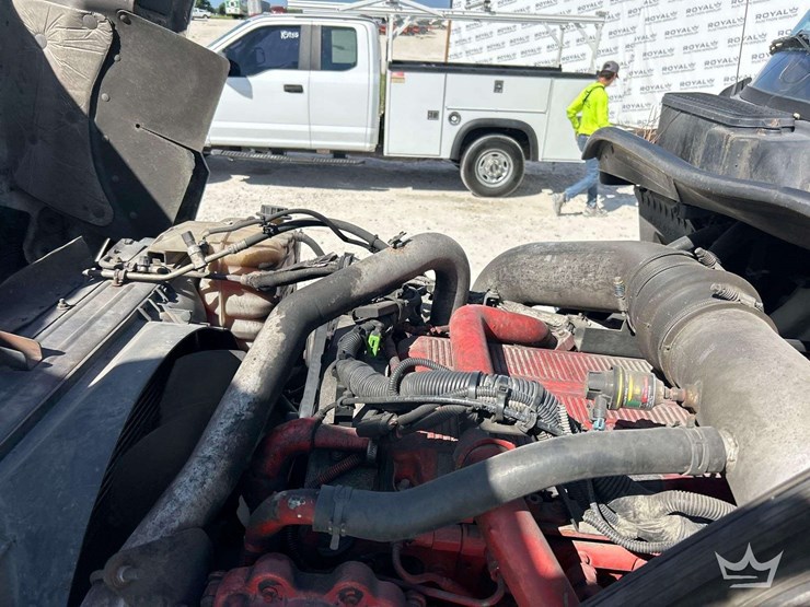 2015-international-prostar-image-9