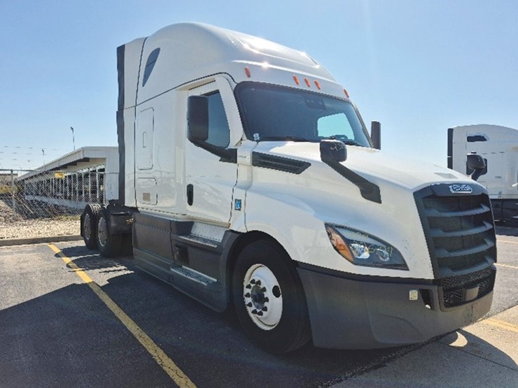 2023-freightliner-cascadia-126-image-1