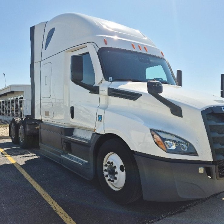 2023 FREIGHTLINER CASCADIA 126