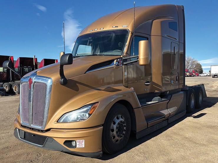 2024-kenworth-t680-image-1