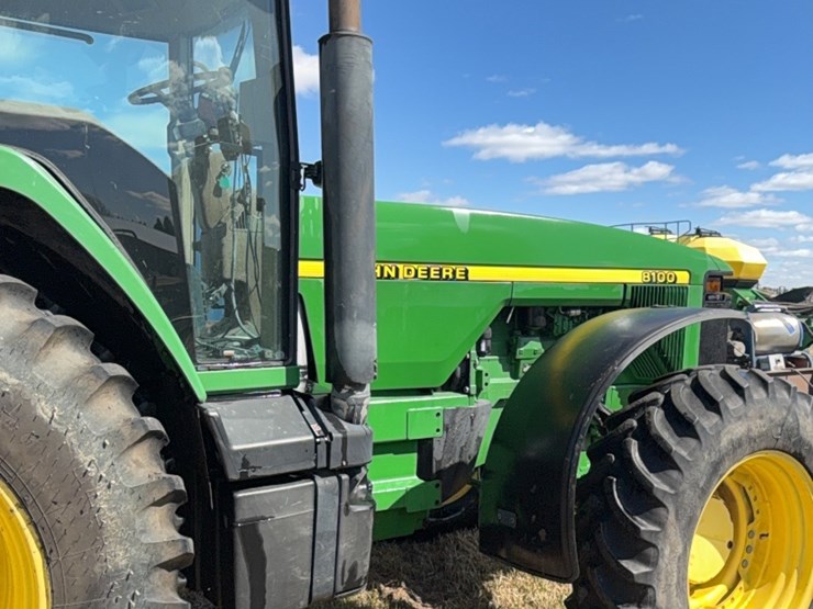john-deere-8100-image-27