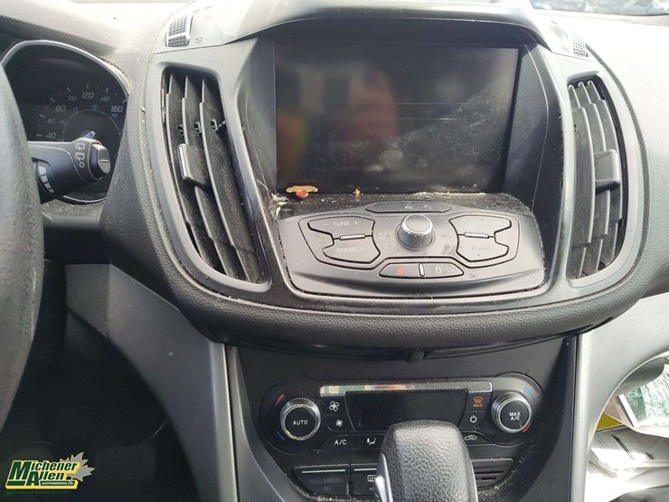 2014-ford-escape-image-11
