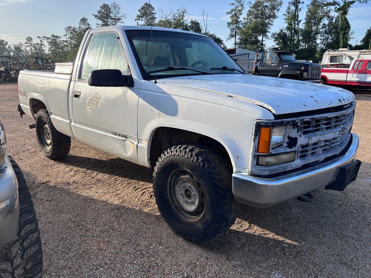 1998-chevrolet-k1500-image-2