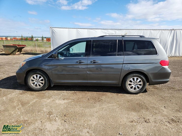2008-honda-odyssey-image-6
