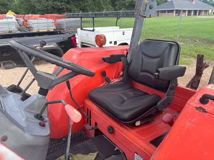 kubota-la1002-image-8