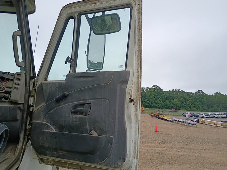 2011-international-workstar-7600-image-37