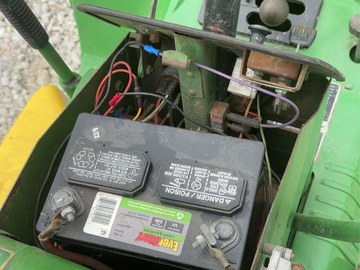 1968-john-deere-110-image-17