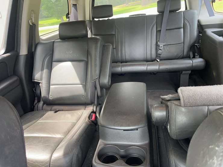2004-infiniti-qx56-image-13
