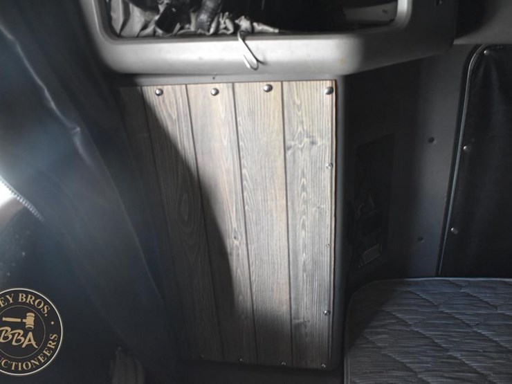 2013-kenworth-t660-image-115