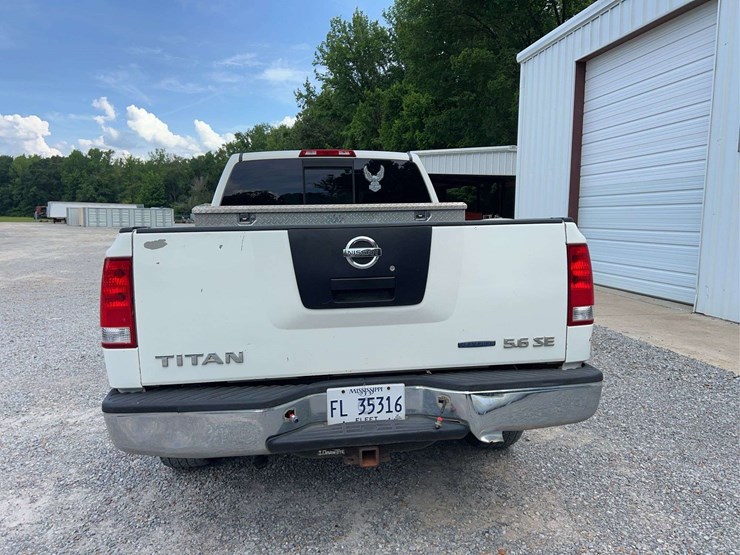 2008-nissan-titan-image-4