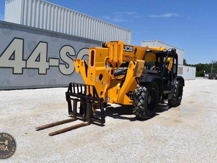2023-jcb-510-56-image-1