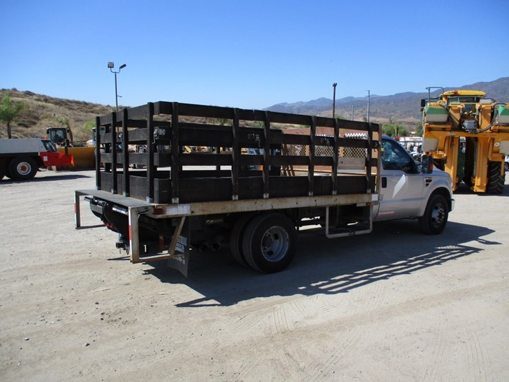 2008-ford-f350-xlt-image-3