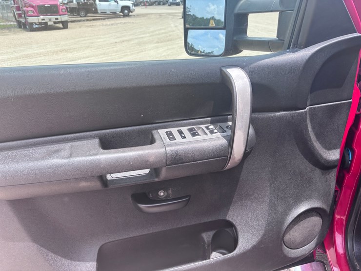 2007-chevrolet-silverado-2500-image-9