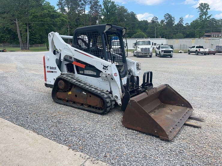 2015-bobcat-t590-image-5