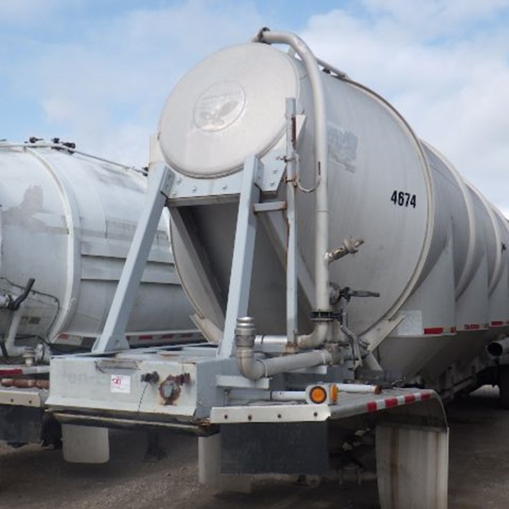 1990 POLAR TANKER