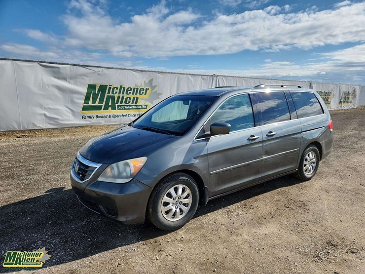 2008-honda-odyssey-image-1