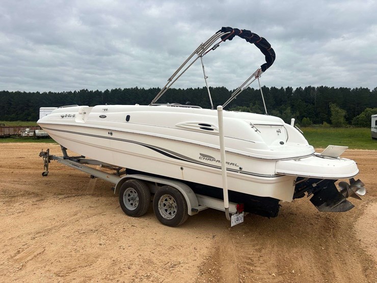 2000-chaparral-sunesta-232-20'-deck-boat-w/-trailer-image-2