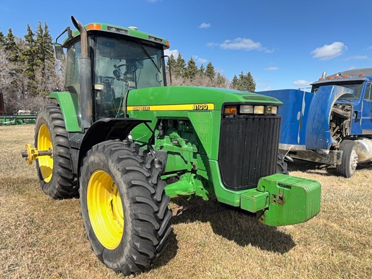 john-deere-8100-image-41