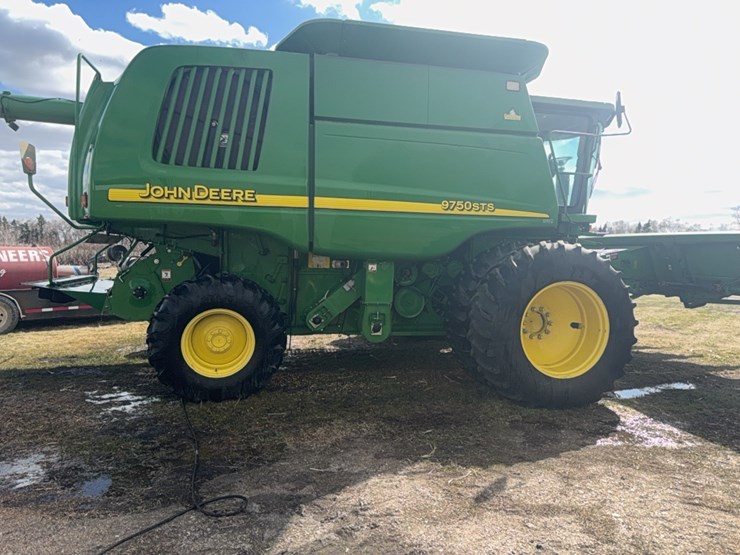 john-deere-9750-image-15
