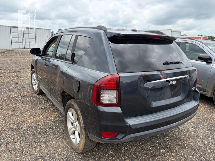 2014-jeep-compass-image-3