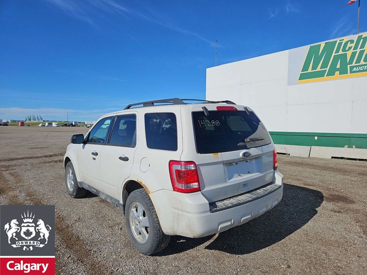 2012-ford-escape-image-3