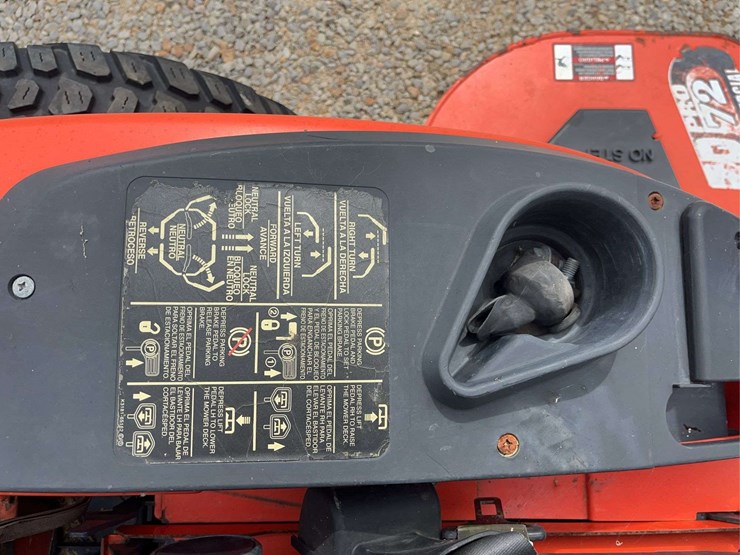 kubota-zd326-image-5