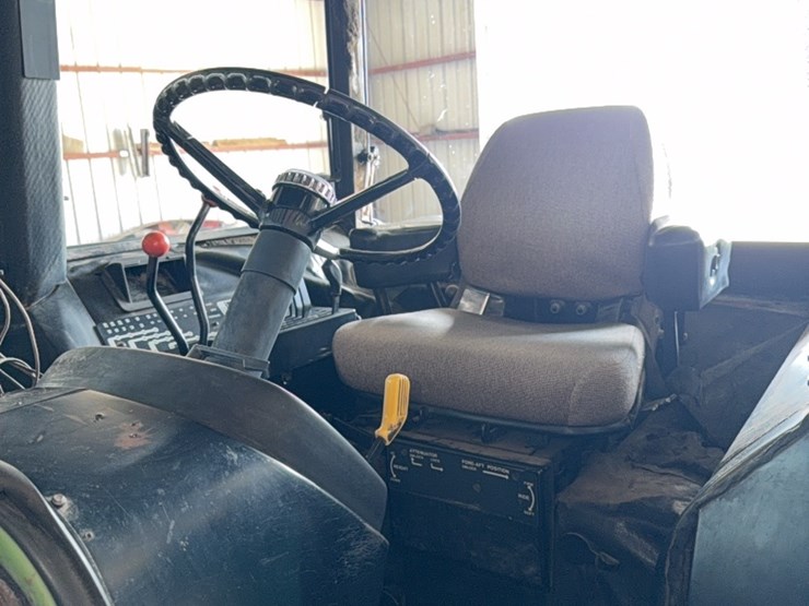 john-deere-4440-image-32