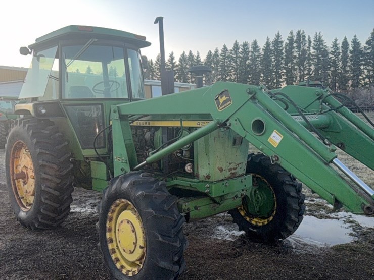 john-deere-725-image-2