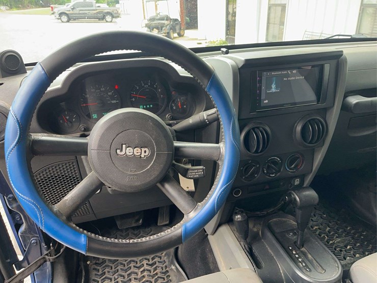 2009-jeep-wrangler-image-12