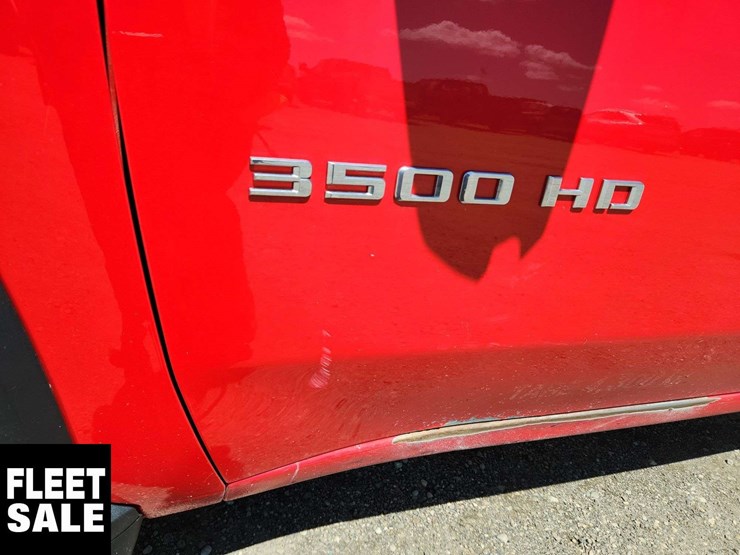 2020-chevrolet-silverado-3500hd-image-46