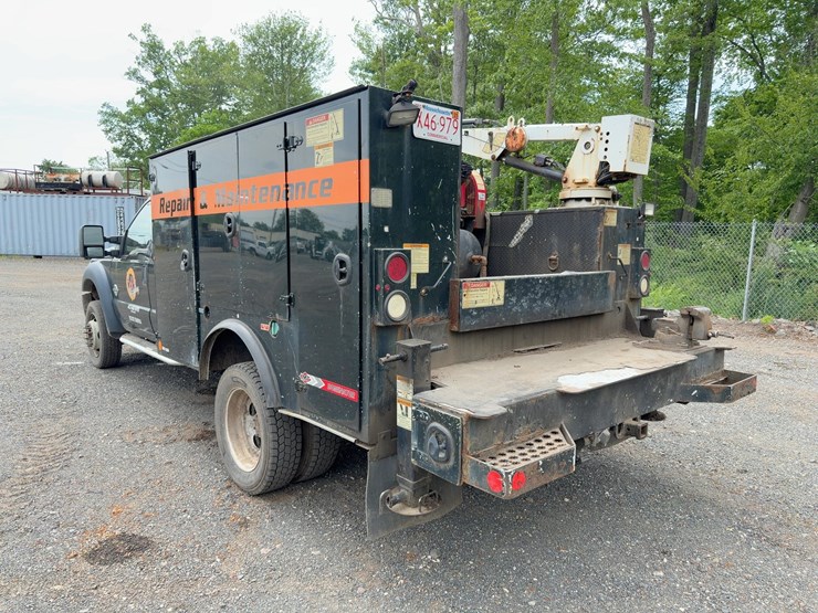 2015-ford-f550-xl-image-3