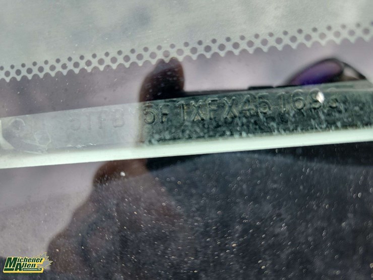 2015-toyota-tundra-image-39