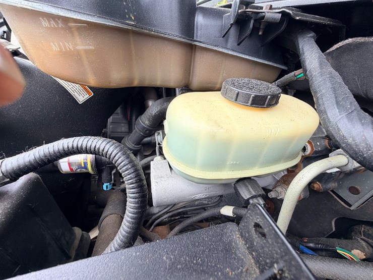 2004-ford-f350-image-24