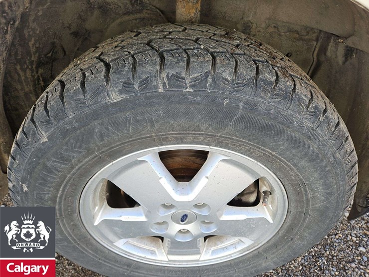 2012-ford-escape-image-12