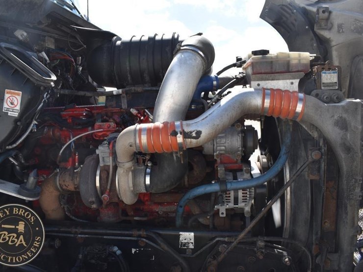 2013-kenworth-t660-image-29