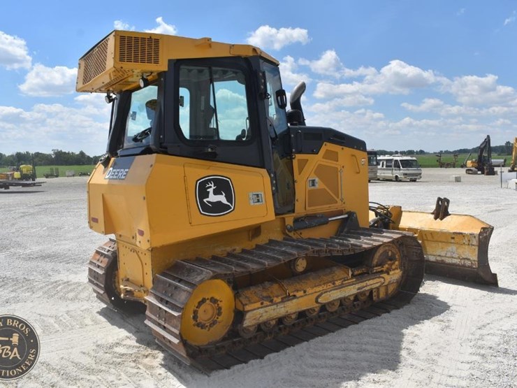 2022-deere-650k-lgp-image-11