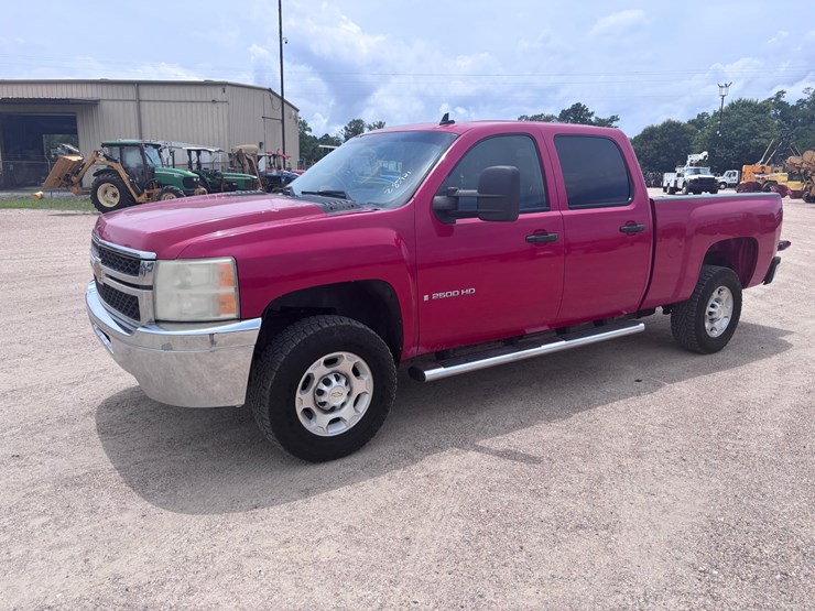 2007-chevrolet-silverado-2500-image-1