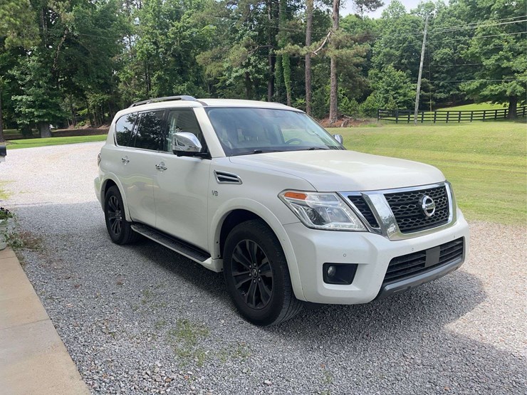 2019-nissan-armada-image-3