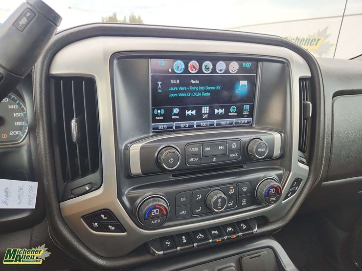2017-gmc-sierra-1500-image-23