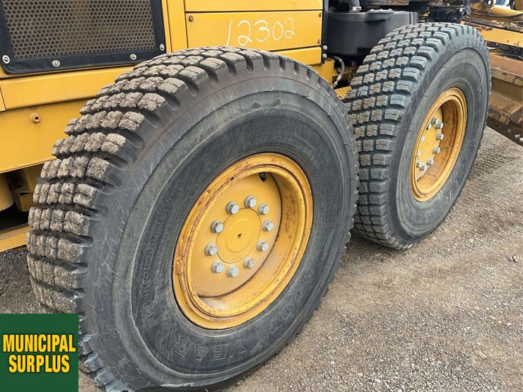 2009-caterpillar-140m-image-11