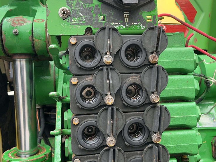 1997-john-deere-8400-image-11