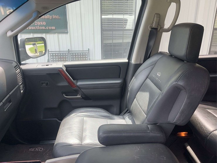 2004-infiniti-qx56-image-11