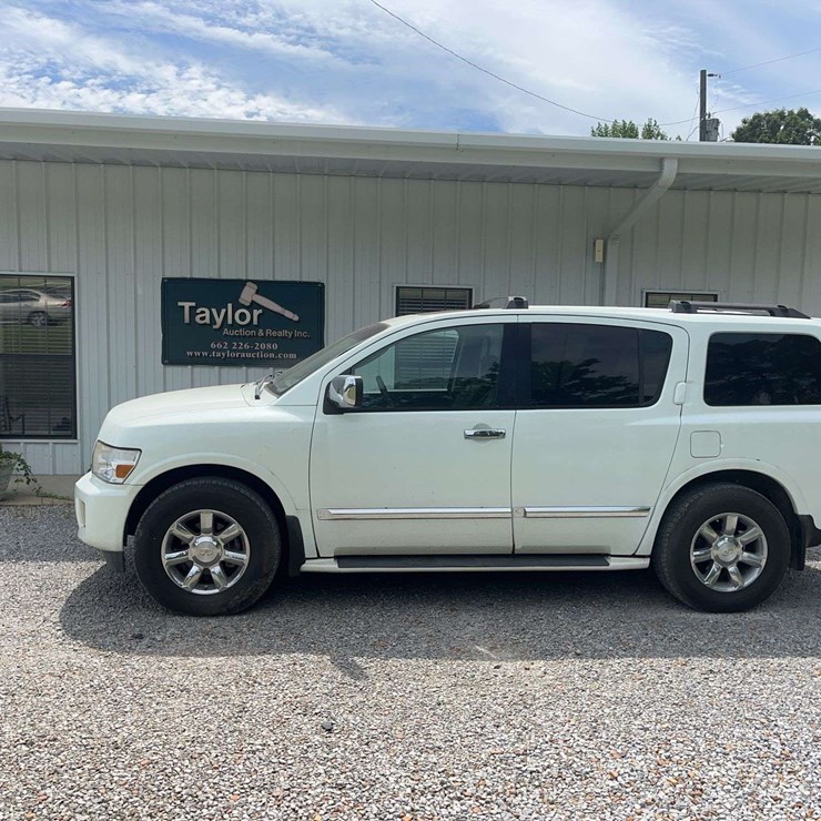 2004 INFINITI QX56