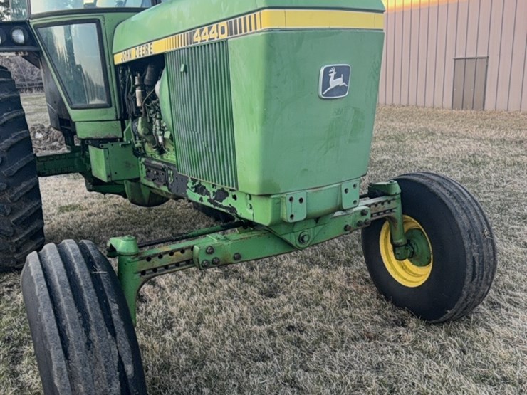 john-deere-4440-image-27