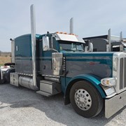 2023 PETERBILT 389